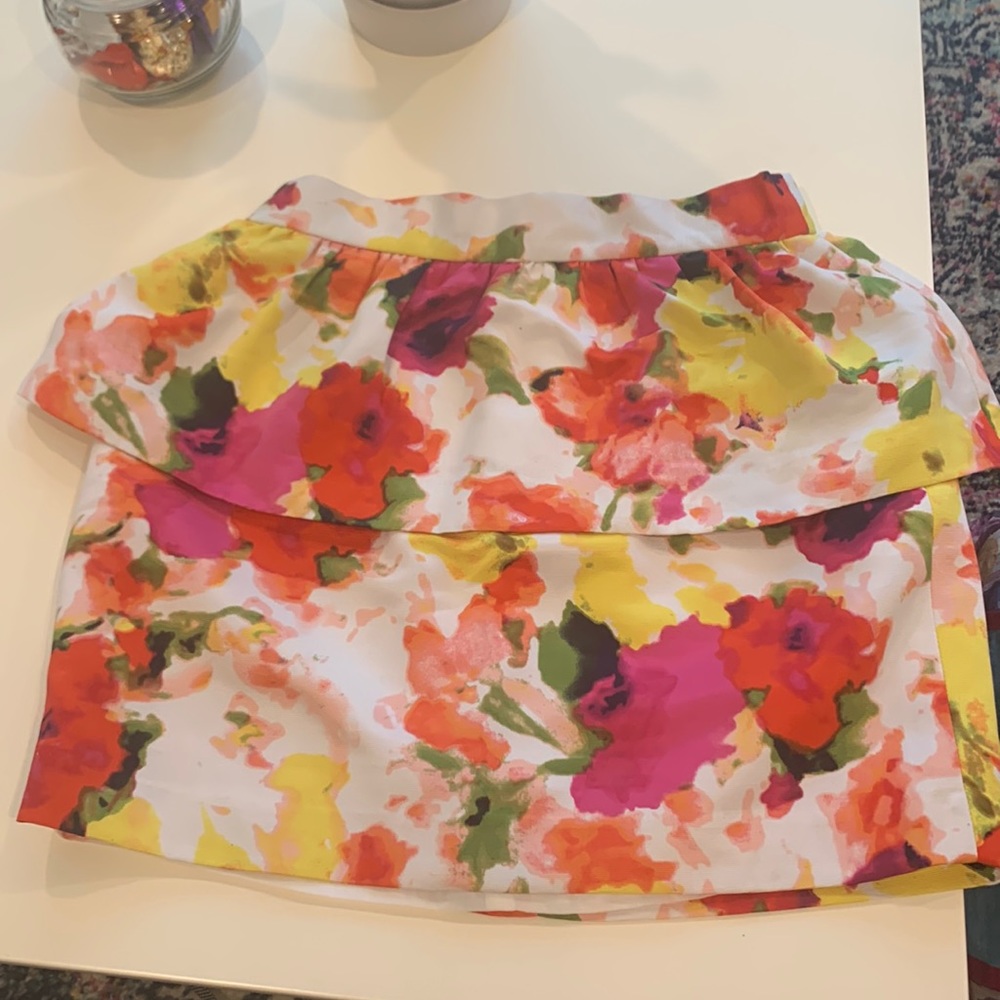 Floral mini skirt